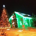 Новогоднее оформление домов и коттеджей, иллюминация, гирлянды, новогодняя ель (Киев)