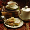 "British tea" (разговорный английский) (Киев)