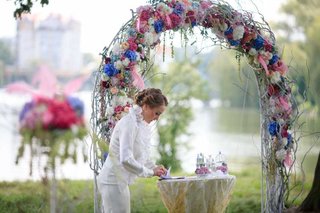 Професійна ведуча виїзних весільних церемоній та різних урочистостей (Івано-Франківськ)