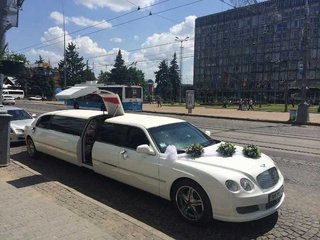 Лимузин Bentley continental (Новоград-Волинський)