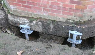 Земельні бетоні роботи і підсилення старих фундаментів 0981799011 (Стрий)
