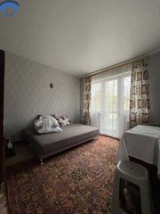 Продам 2-комнатную квартиру, 32/18/6 м², Одесса, Героев Крут 10.