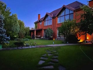 Продам дом, 400 м², Днепр, Новочеркаська.