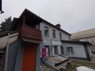 Продам 2-кімнатну квартиру, 53/34/10 м², Дніпро, Дмитра Донцова 15.
