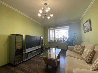Продам 3-кімнатну квартиру, 70 м², Дніпро, Робоча, Робоча.