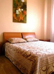 Здам в оренду 3-кімнатну квартиру, 100 м², Дніпро, Центр, Бирикадна.