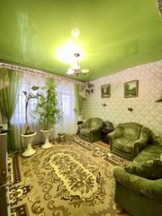 Продам 2-кімнатну квартиру, 49/49/8 м², Покров, Центральная 32-7.