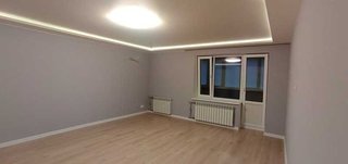 Продам 2-кімнатну квартиру, 92/46/12 м², Дніпро, Амур-Нижнеднепровський, вул. Василя Тютюнника.