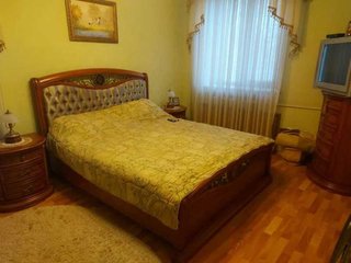 Продам 2-кімнатну квартиру, 57/30/7 м², Дніпро, Північний, Липова.