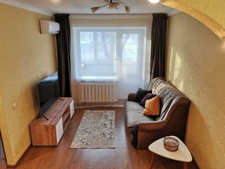 Здам в оренду 1-кімнатну квартиру, 32 м², Дніпро, Бабушкинський, просп. Богдана Хмельницького.