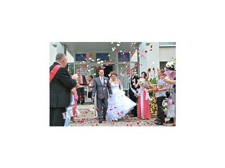 Ведущий тамада и музыка на Вашу свадьбу, юбилей, корпоратив (Луганськ)