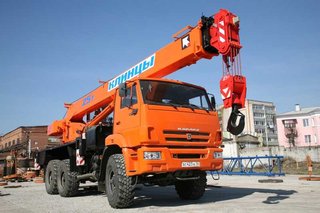 Услуги автокранов 10т, 25т, 45т и 50т по Харькову и области. (Харьков)