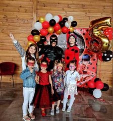Грузоперевозки Запорожье (067) 379-72-77 Предлагаем услуги перевозки грузов по Запорожью и по Украине. Перевозка: -мебели -холодильников -домашних вещей -пианино -стройматериалов -торгового и промышленного оборудования -товара из склада или магазина (Запоріжжя)